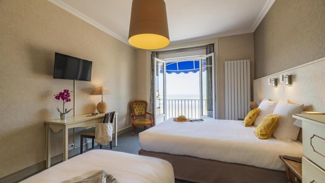 Cerise Royan - Le Grand Hotel De La Plage Exteriör bild