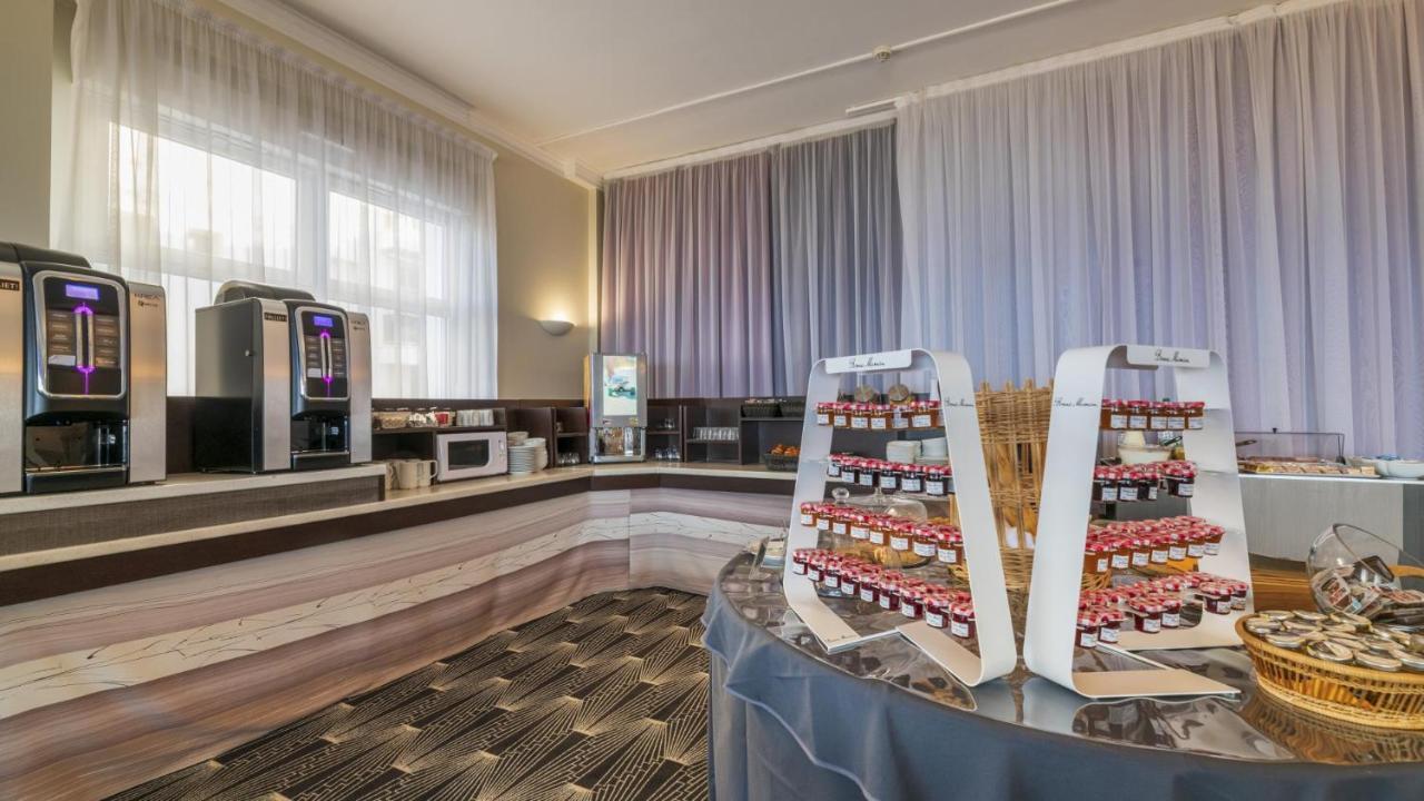 Cerise Royan - Le Grand Hotel De La Plage Exteriör bild