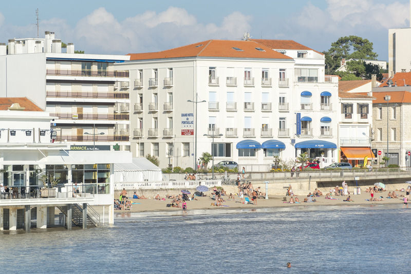 Cerise Royan - Le Grand Hotel De La Plage Exteriör bild