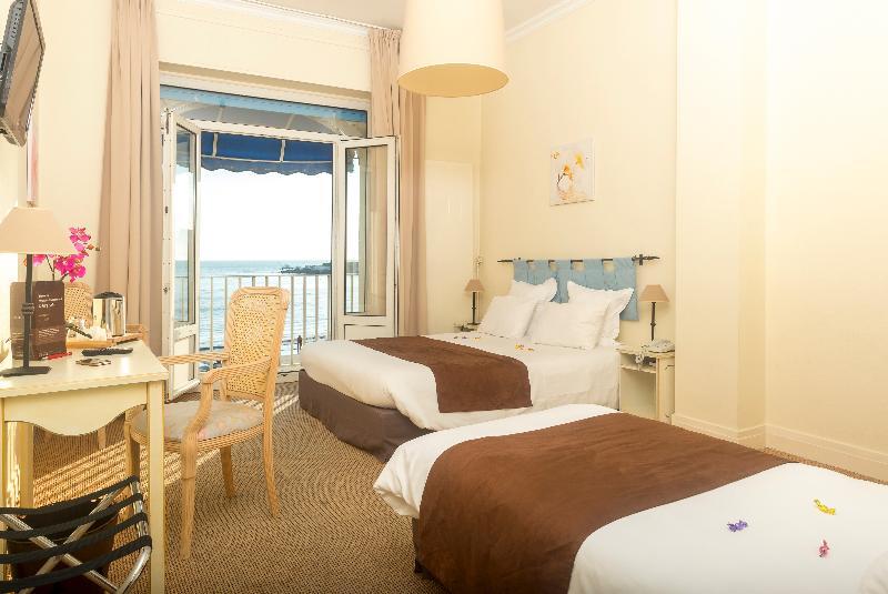 Cerise Royan - Le Grand Hotel De La Plage Exteriör bild