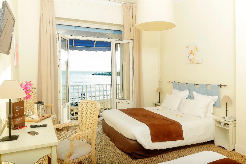 Cerise Royan - Le Grand Hotel De La Plage Exteriör bild